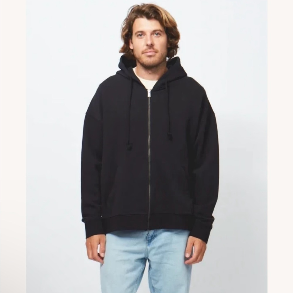 Bravado Zip Hoodie The laid-back Hoodie
Size Large